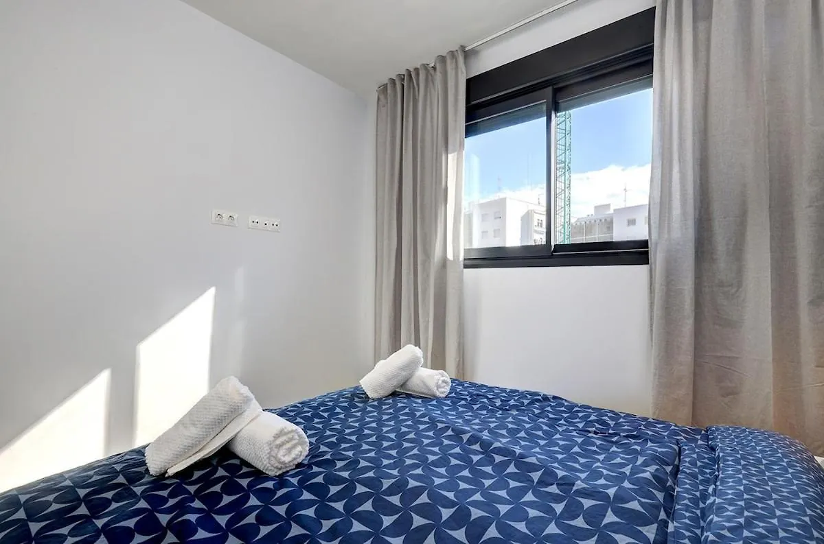 Charming 2 Bedroom Flat In Estepona