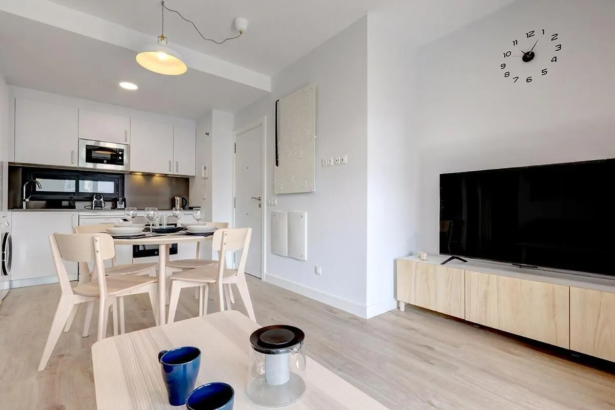 Charming 2 Bedroom Flat In Estepona Apartment